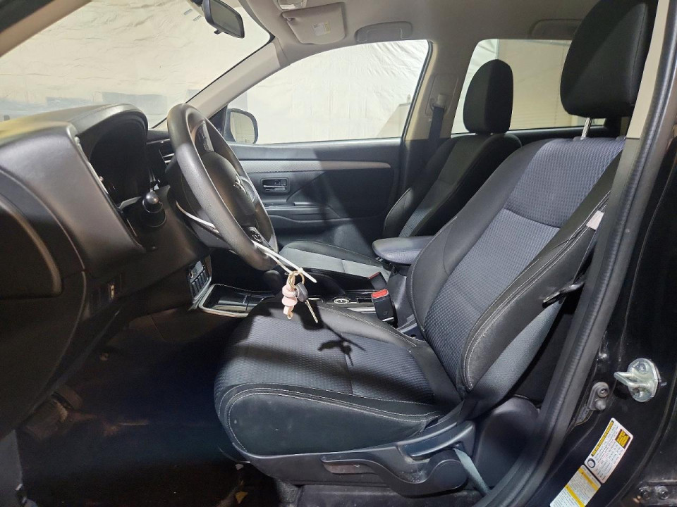 Mitsubishi OUTLANDER 2018 — Copart
