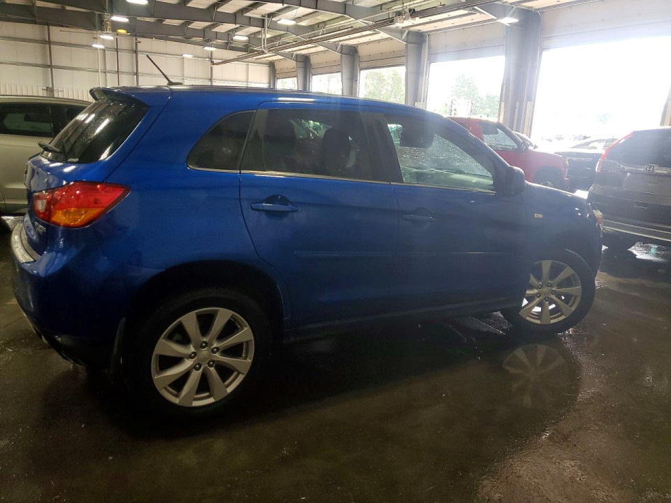 Mitsubishi OUTLANDER 2015 — Copart