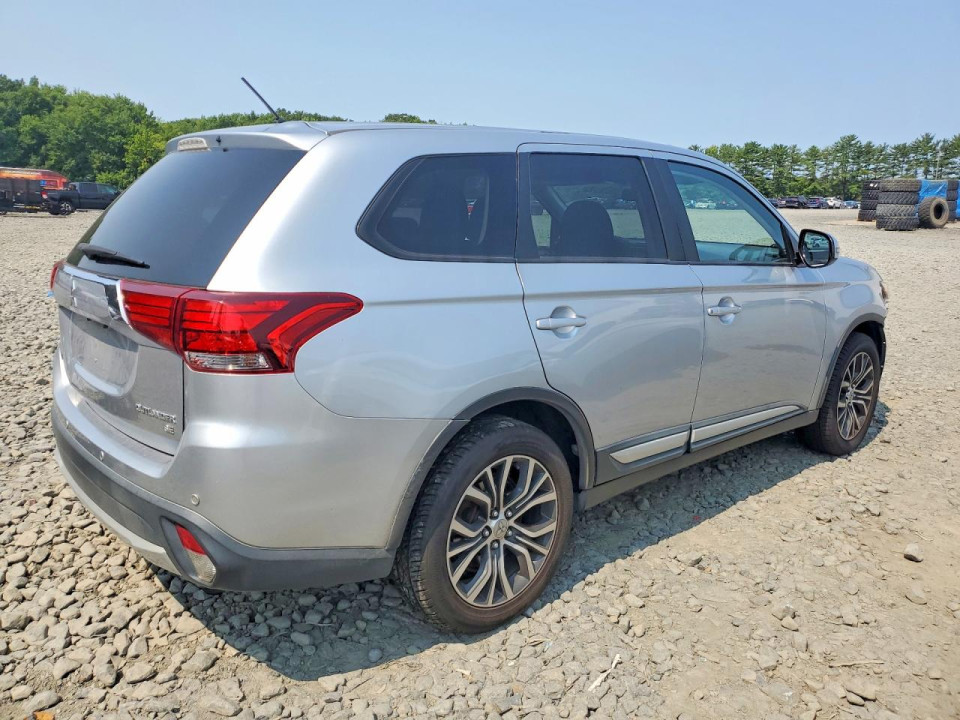 Mitsubishi OUTLANDER 2016 — Copart