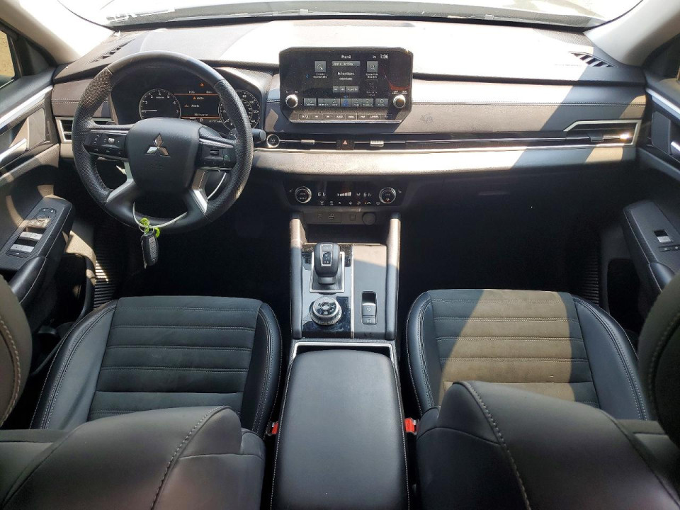 Mitsubishi OUTLANDER 2024 — Copart