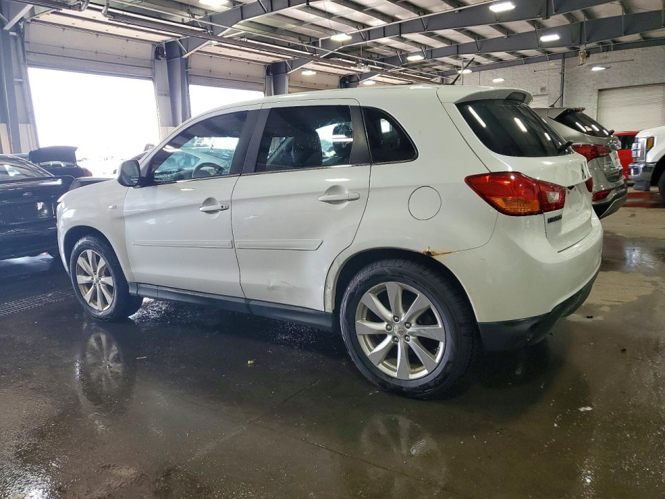 Mitsubishi OUTLANDER 2015 — Copart