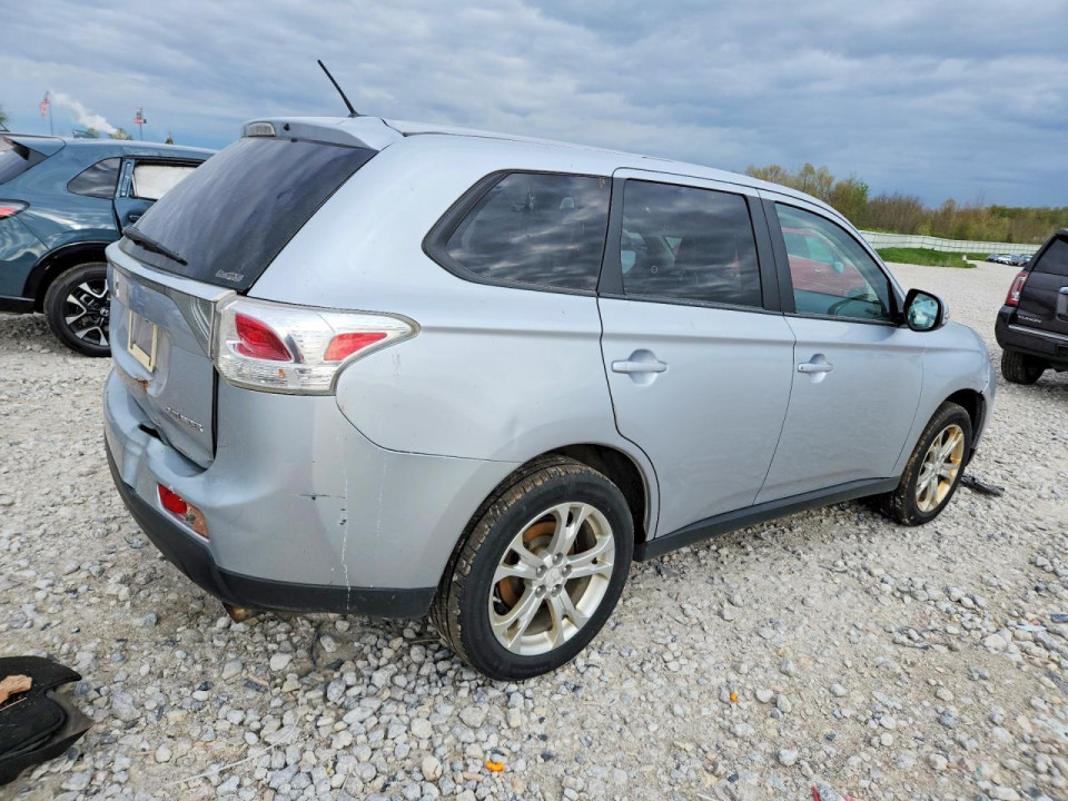 Mitsubishi OUTLANDER 2014 — Copart