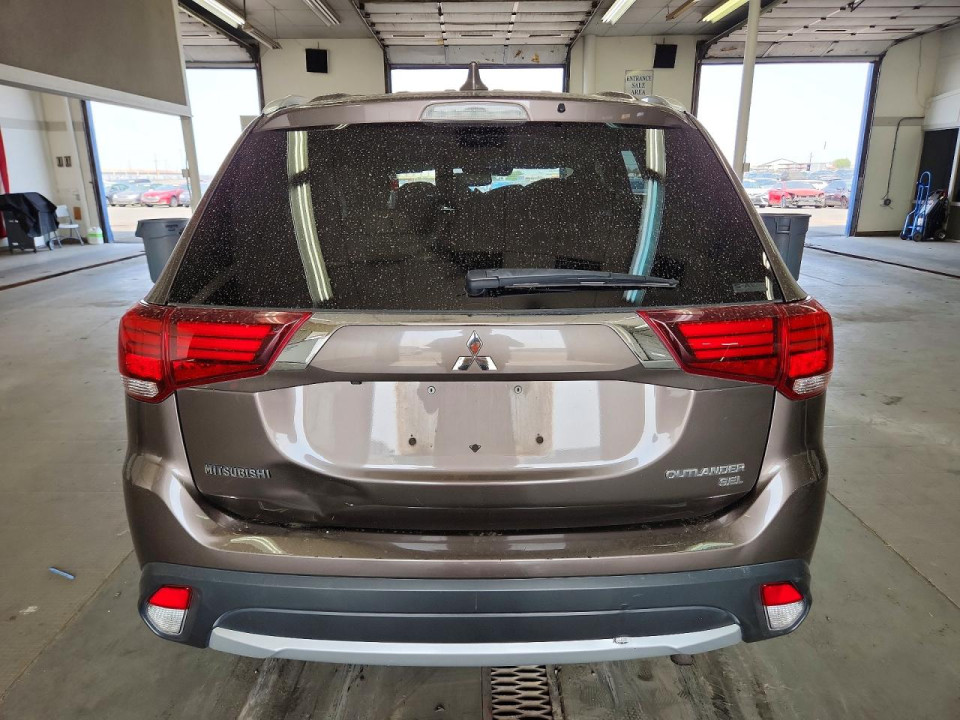 Mitsubishi OUTLANDER 2018 — Copart