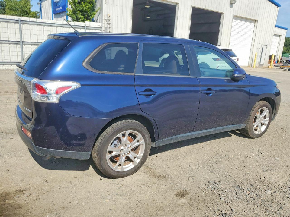 Mitsubishi OUTLANDER 2014 — Copart
