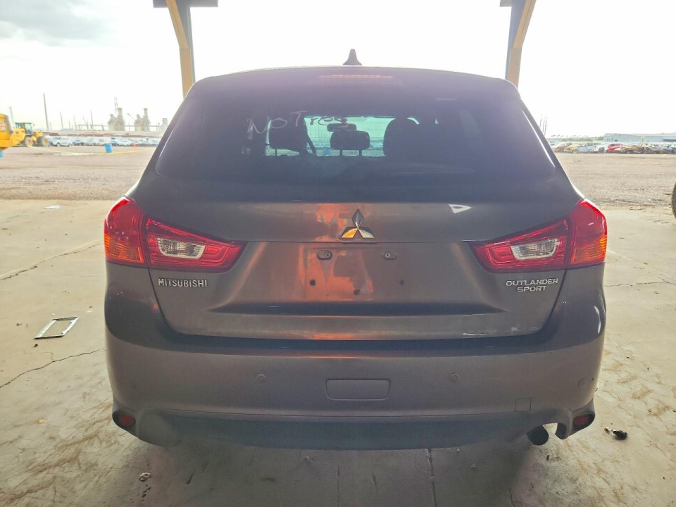 Mitsubishi OUTLANDER 2017 — Copart