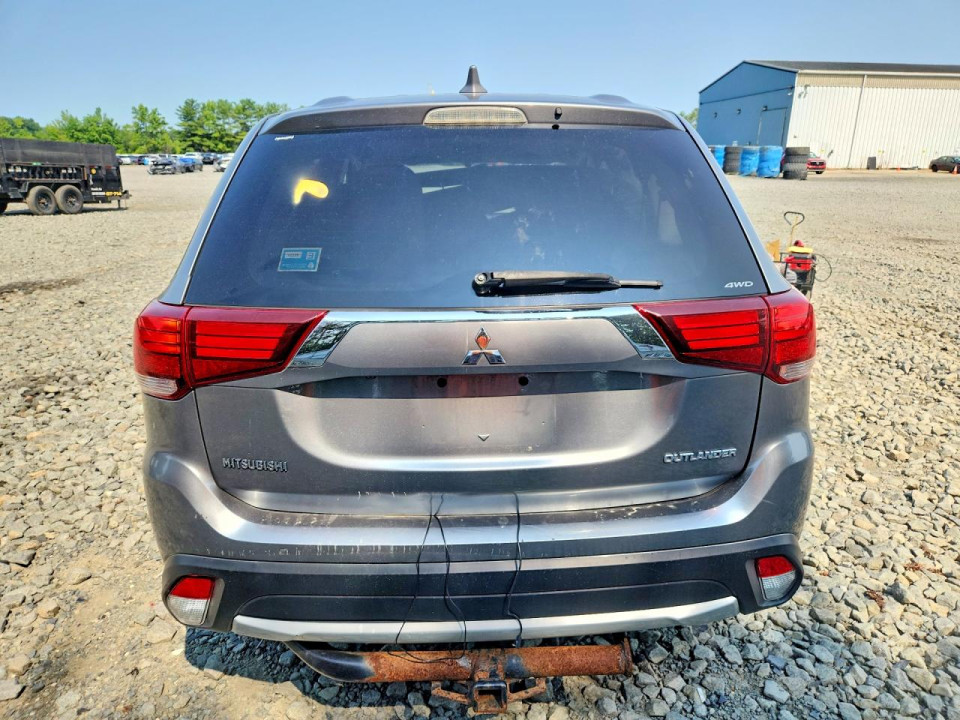Mitsubishi OUTLANDER 2017 — Copart