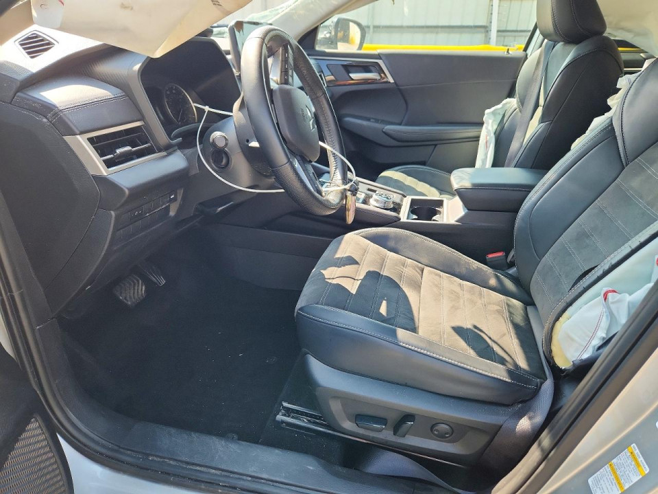 Mitsubishi OUTLANDER 2024 — Copart