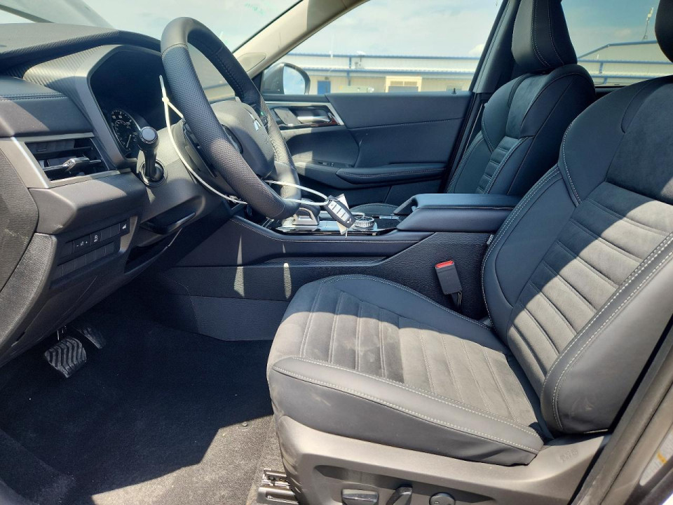 Mitsubishi OUTLANDER 2026 — Copart