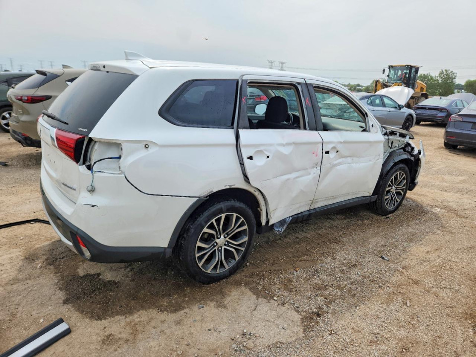 Mitsubishi OUTLANDER 2017 — Copart