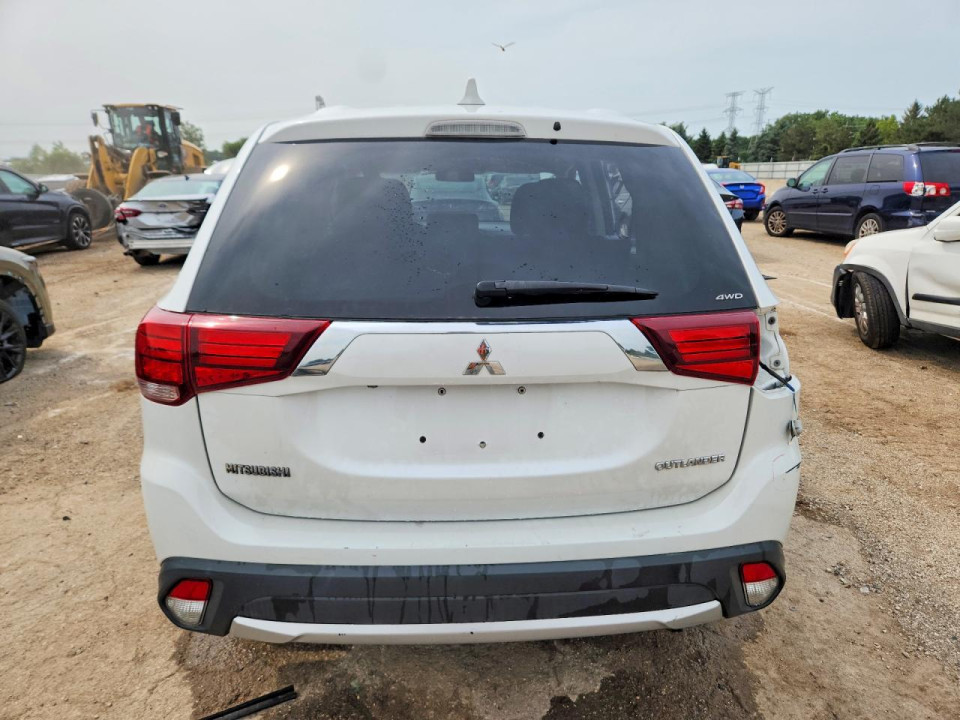 Mitsubishi OUTLANDER 2017 — Copart