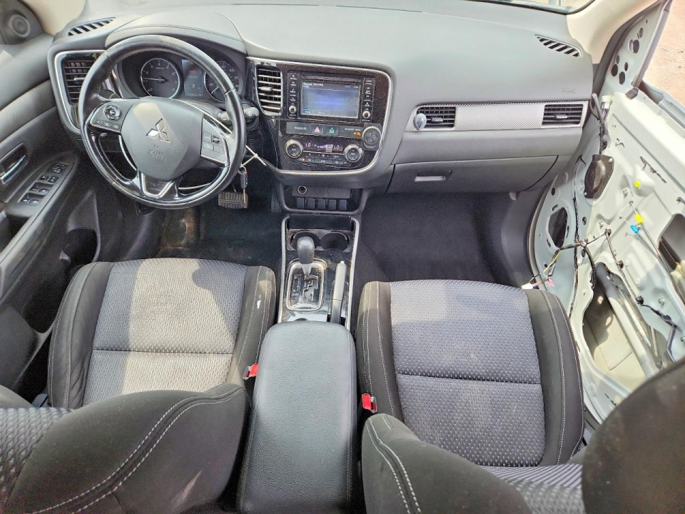Mitsubishi OUTLANDER 2017 — Copart