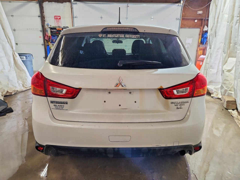 Mitsubishi OUTLANDER 2015 — Copart
