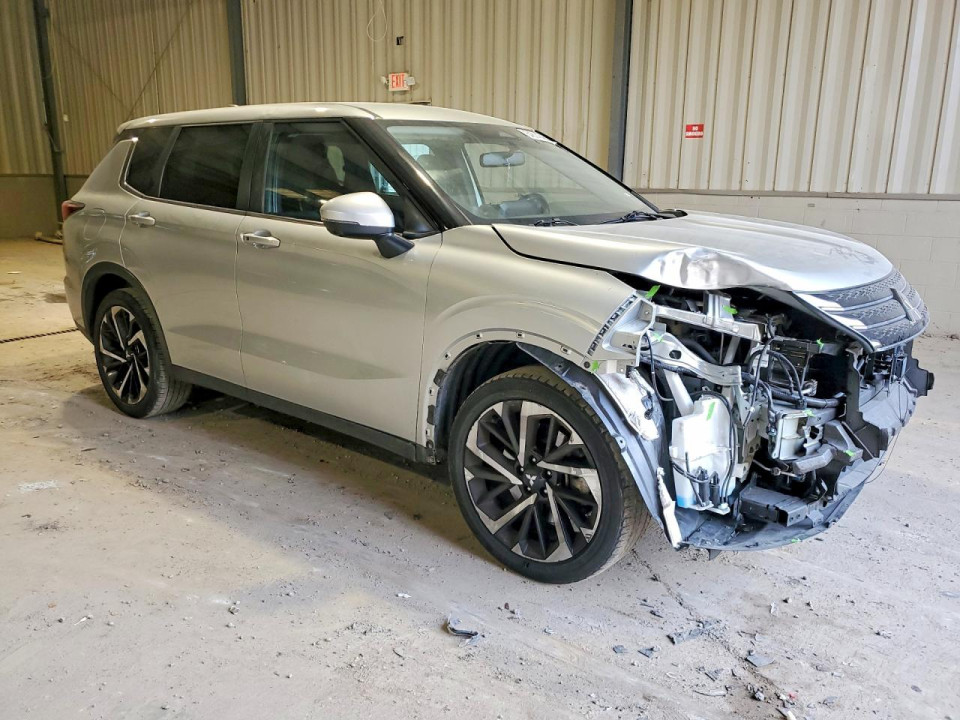 Mitsubishi OUTLANDER 2024 — Copart
