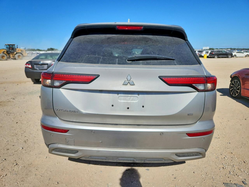 Mitsubishi OUTLANDER 2022 — Copart