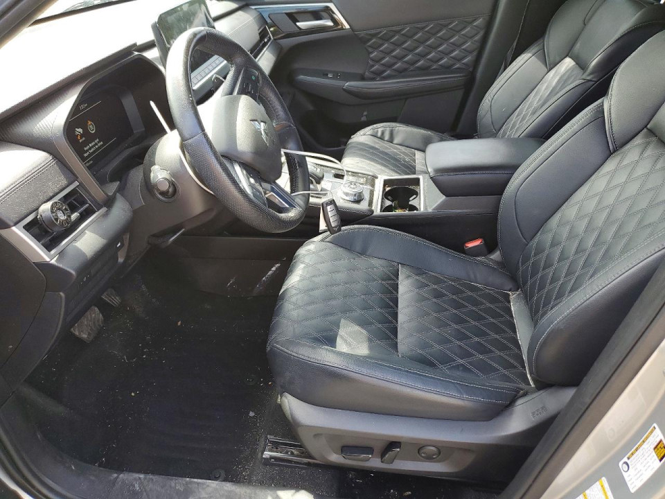 Mitsubishi OUTLANDER 2023 — Copart