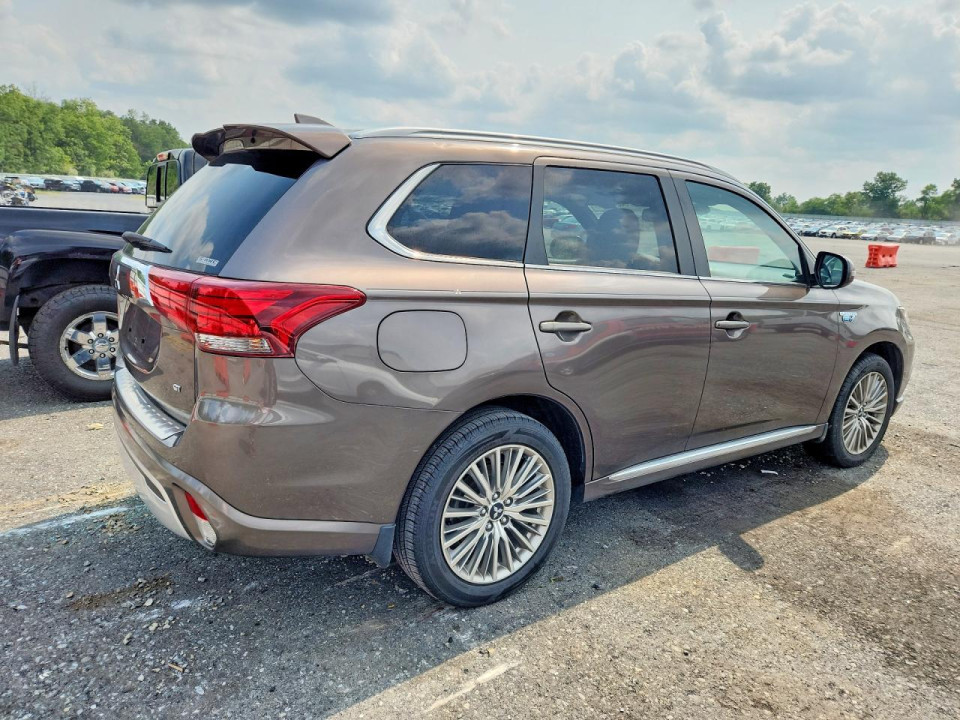 Mitsubishi OUTLANDER 2022 — Copart