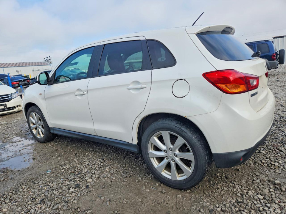 Mitsubishi OUTLANDER 2015 — Copart