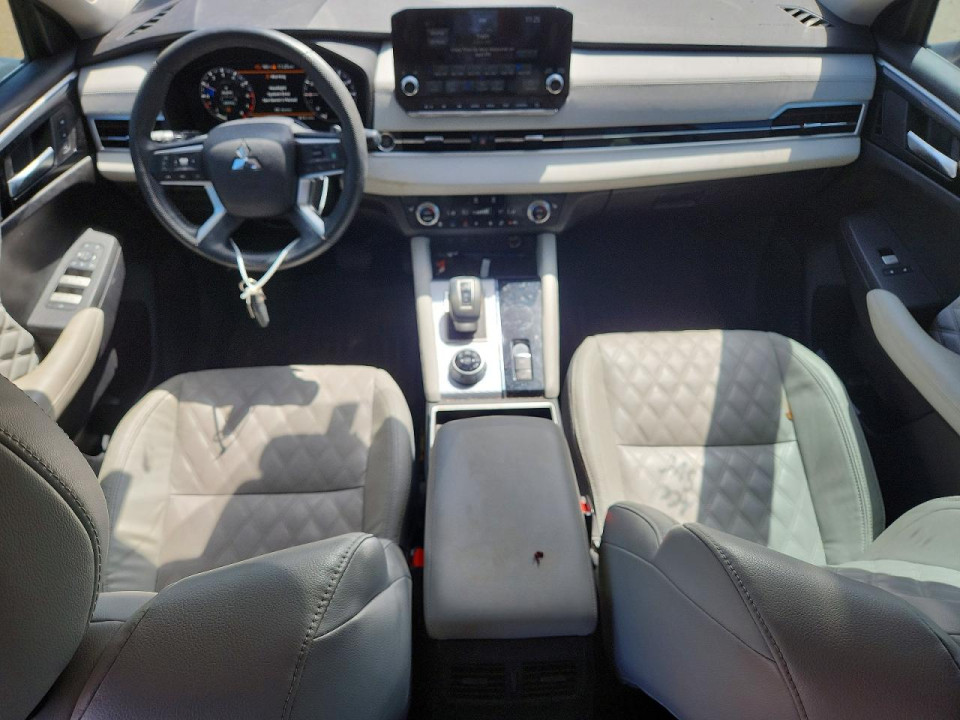 Mitsubishi OUTLANDER 2023 — Copart
