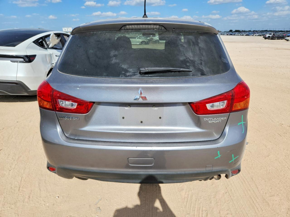 Mitsubishi OUTLANDER 2015 — Copart
