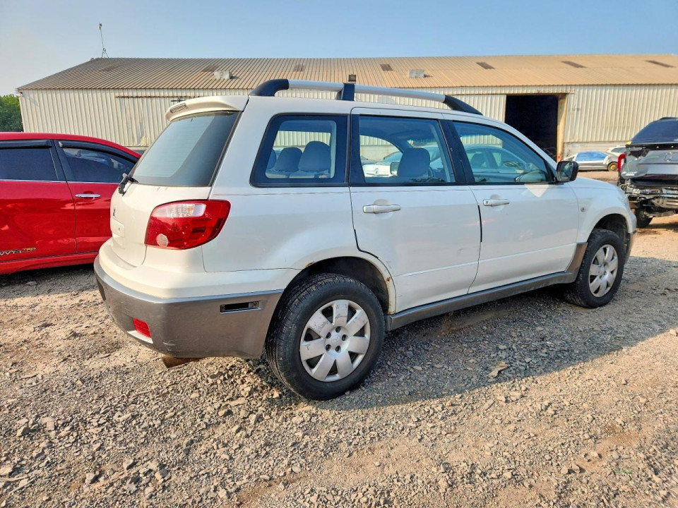 Mitsubishi OUTLANDER 2006 — Copart