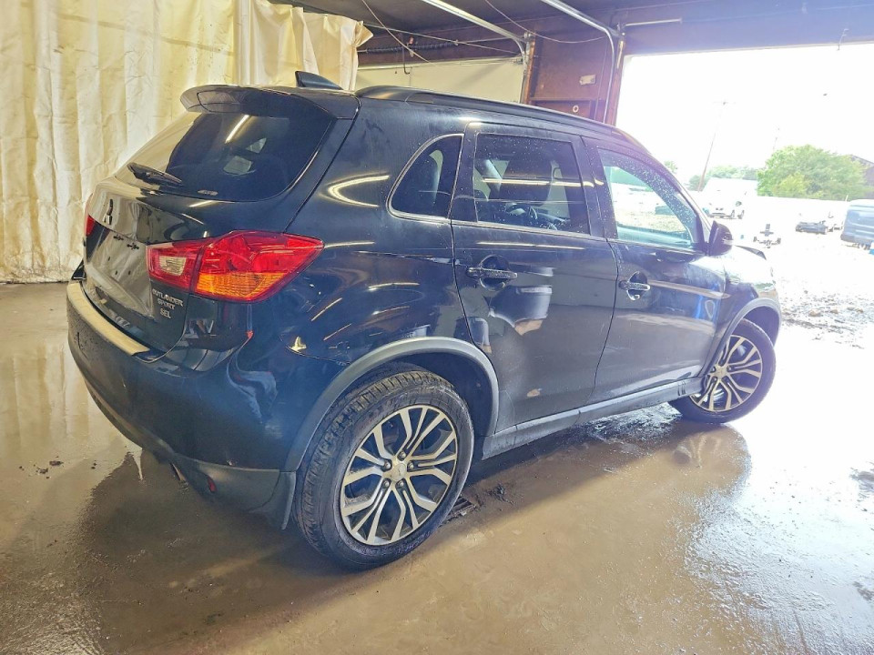 Mitsubishi OUTLANDER 2017 — Copart