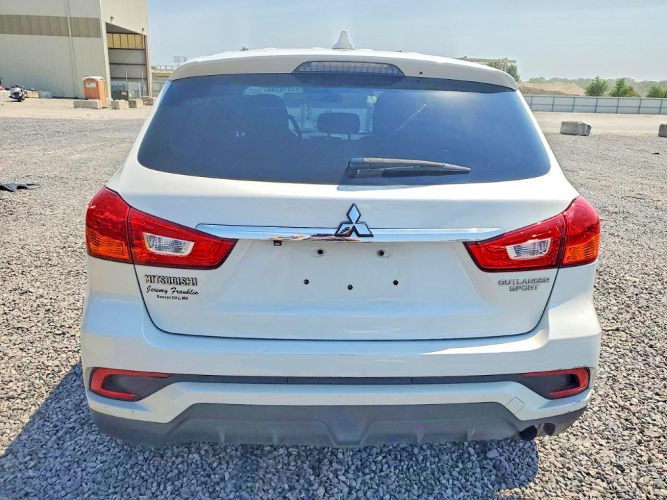 Mitsubishi OUTLANDER 2018 — Copart
