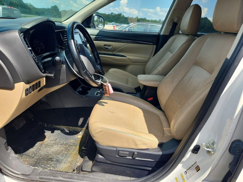 Mitsubishi OUTLANDER 2016 — Copart