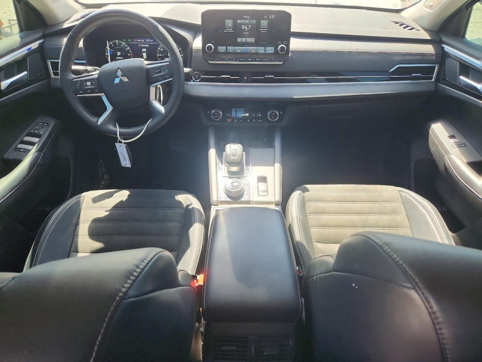 Mitsubishi OUTLANDER 2023 — Copart