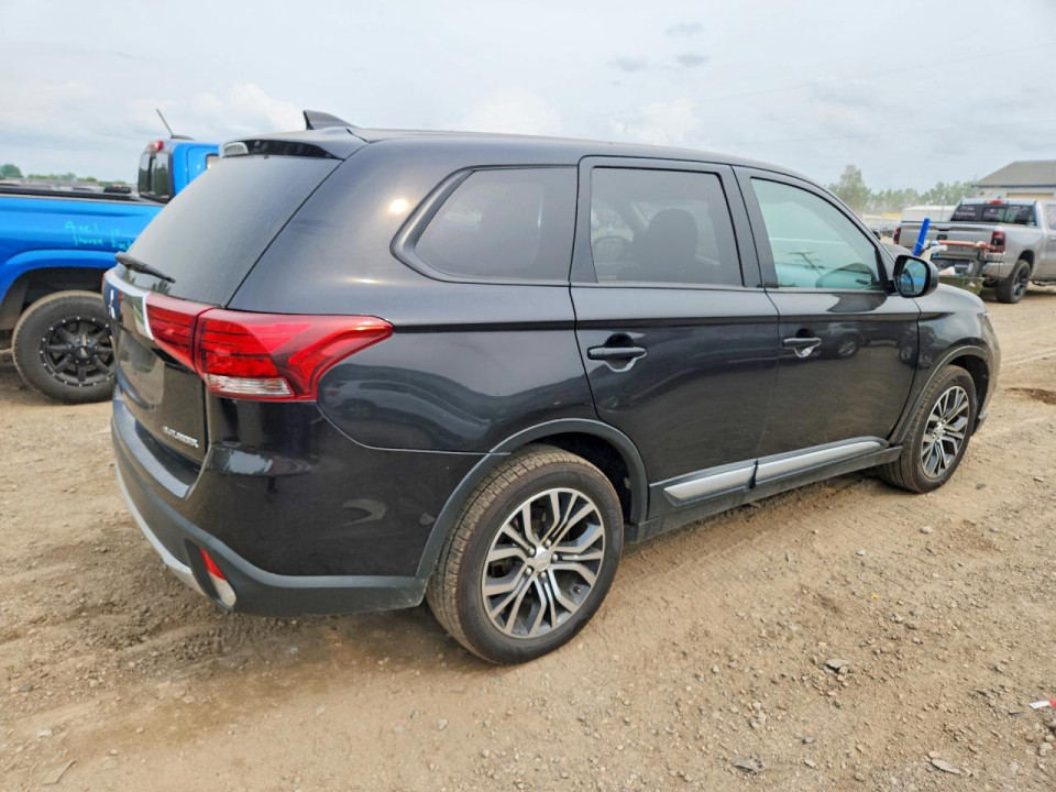 Mitsubishi OUTLANDER 2017 — Copart