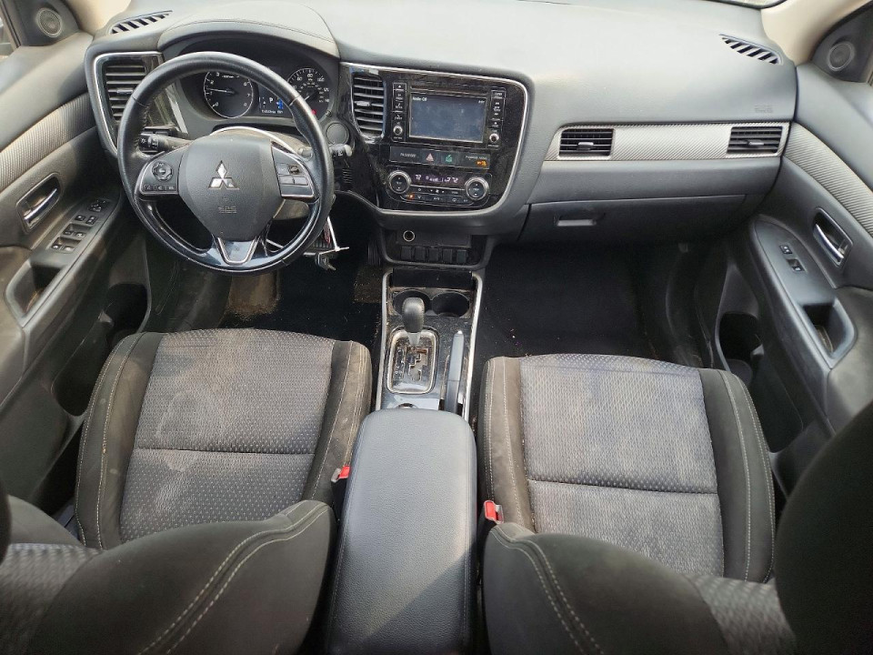 Mitsubishi OUTLANDER 2017 — Copart