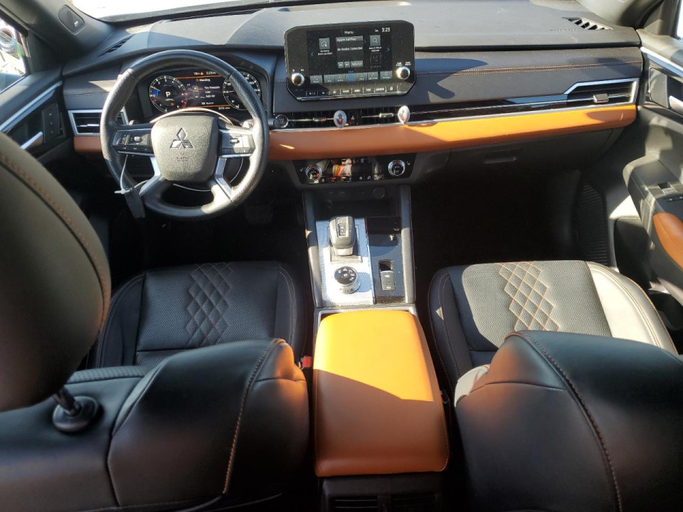 Mitsubishi OUTLANDER 2024 — Copart