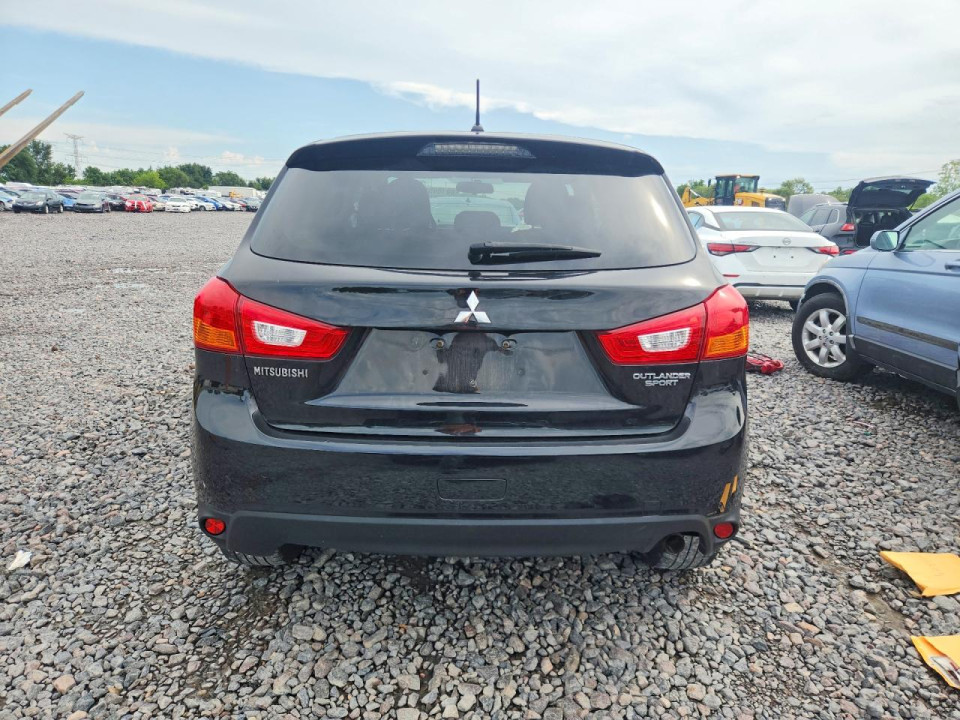 Mitsubishi OUTLANDER 2015 — Copart