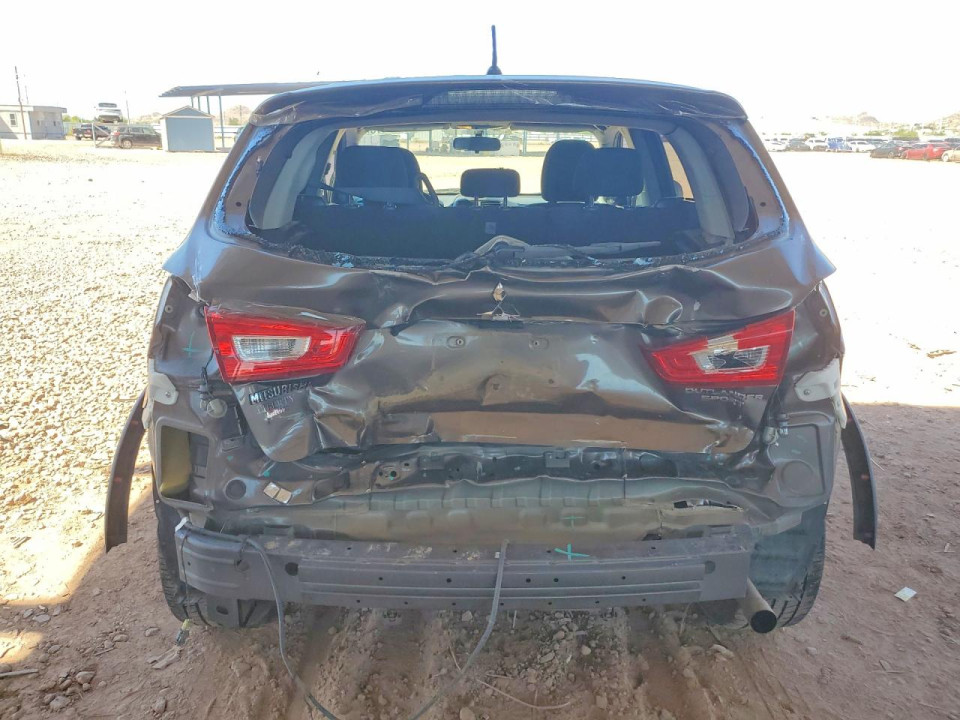 Mitsubishi OUTLANDER 2016 — Copart