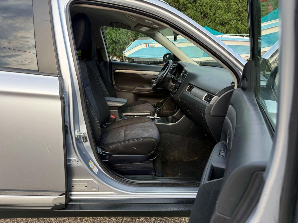 Mitsubishi OUTLANDER 2016 — Copart