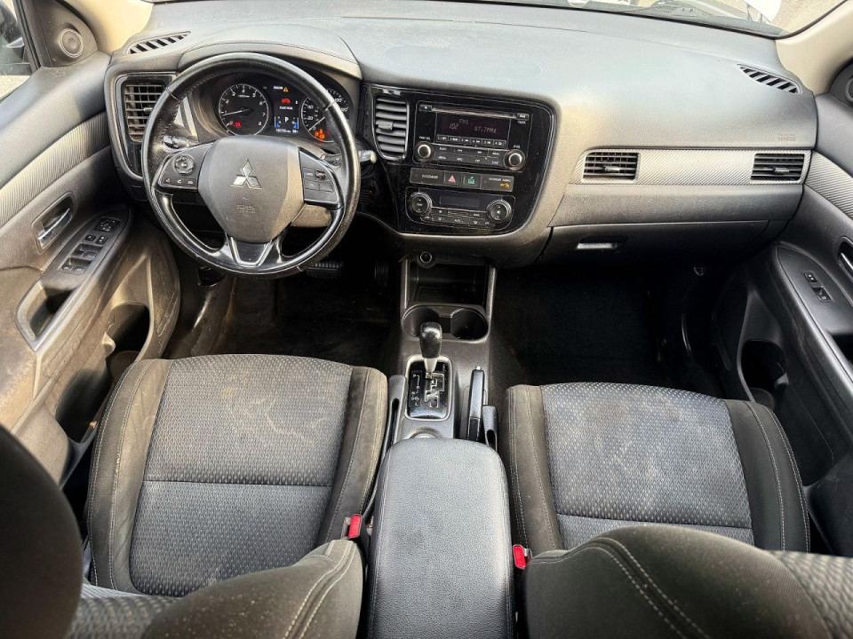 Mitsubishi OUTLANDER 2016 — Copart