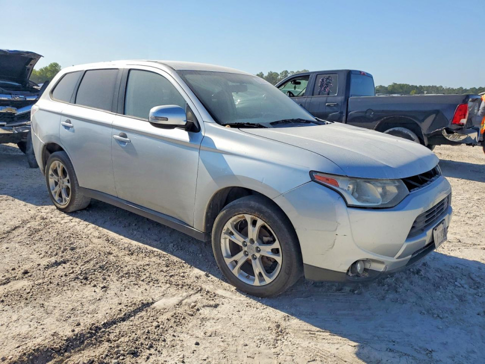 Mitsubishi OUTLANDER 2014 — Copart