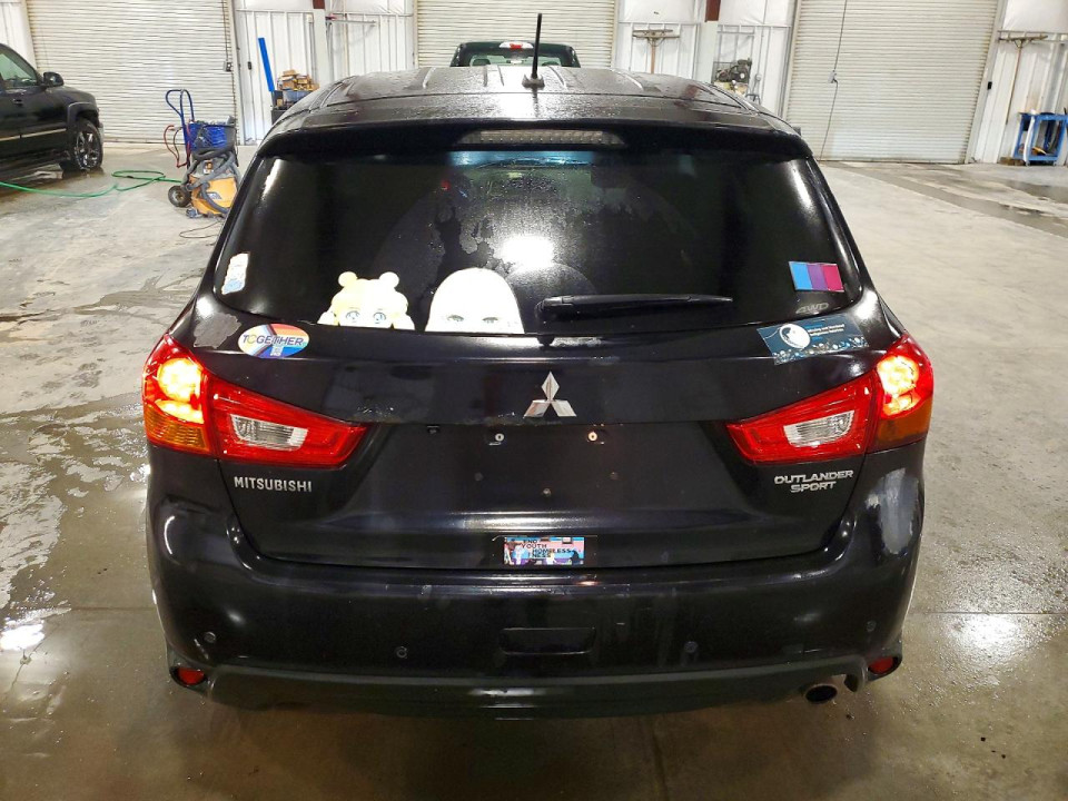 Mitsubishi OUTLANDER 2015 — Copart