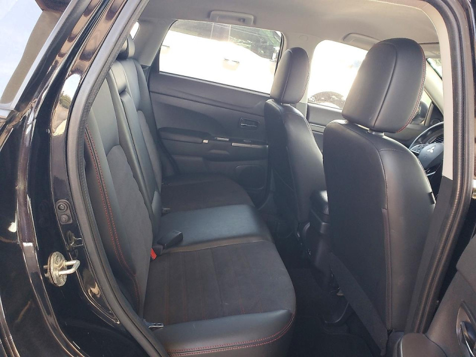 Mitsubishi OUTLANDER 2023 — Copart