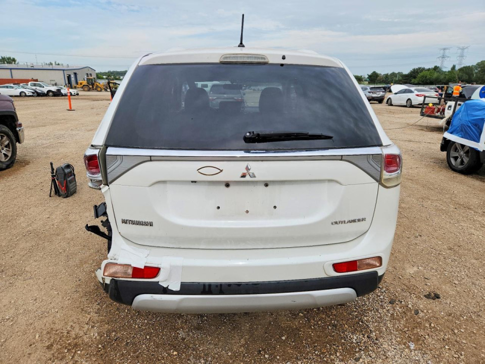 Mitsubishi OUTLANDER 2015 — Copart