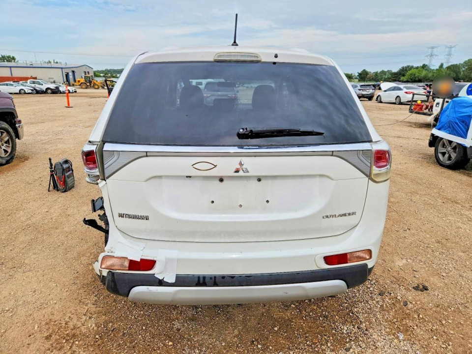 Mitsubishi OUTLANDER 2015 — Copart