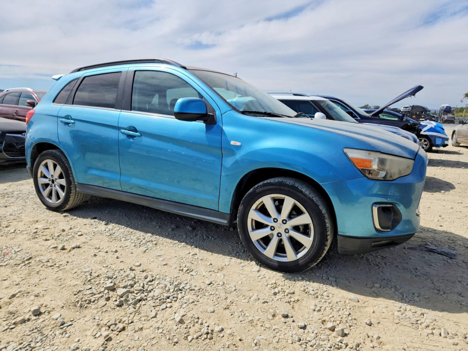 Mitsubishi OUTLANDER 2013 — Copart