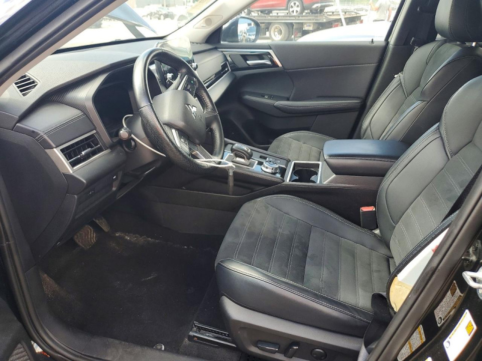 Mitsubishi OUTLANDER 2024 — Copart