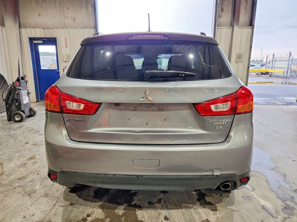 Mitsubishi OUTLANDER 2015 — Copart