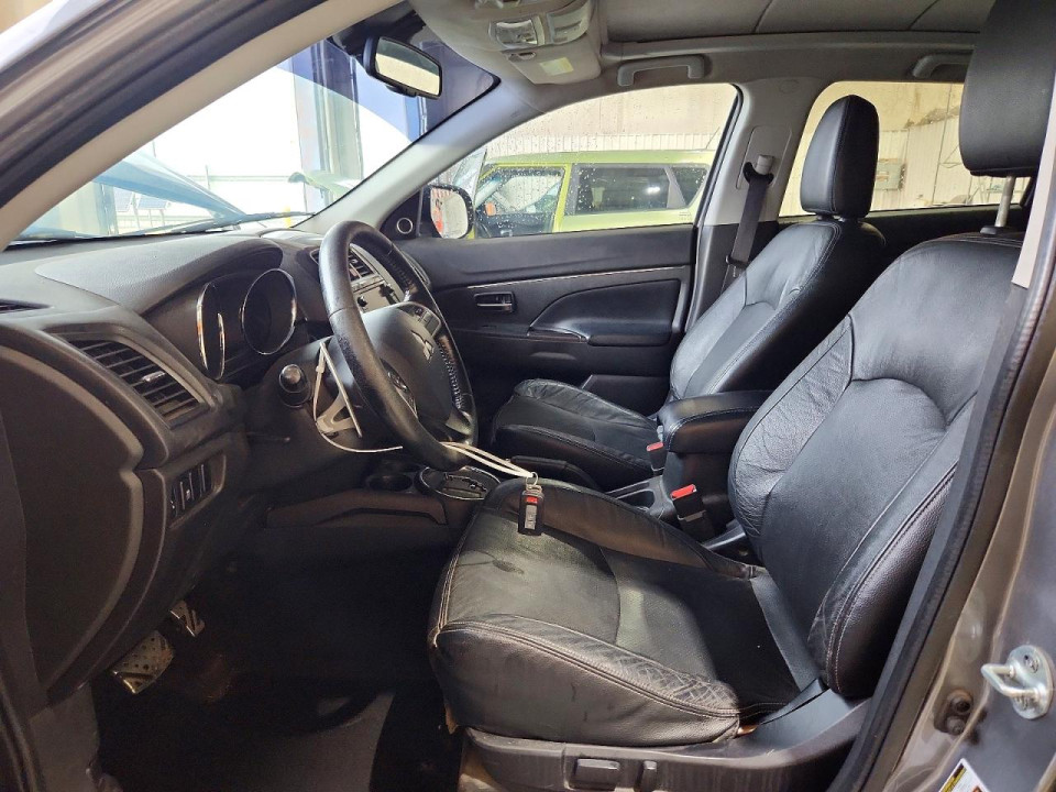 Mitsubishi OUTLANDER 2015 — Copart