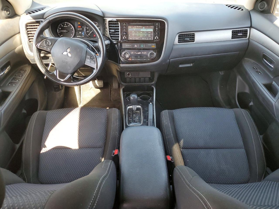 Mitsubishi OUTLANDER 2017 — Copart
