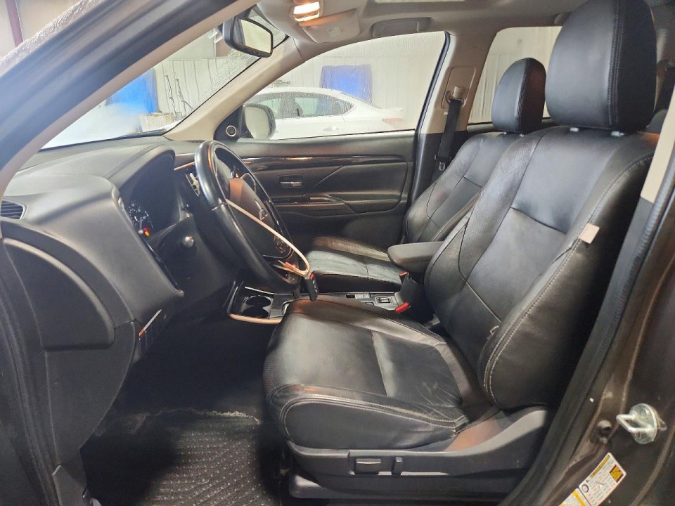 Mitsubishi OUTLANDER 2017 — Copart
