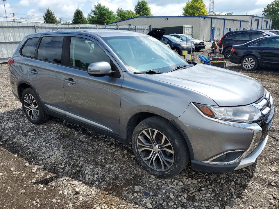 Mitsubishi OUTLANDER 2020 — Copart