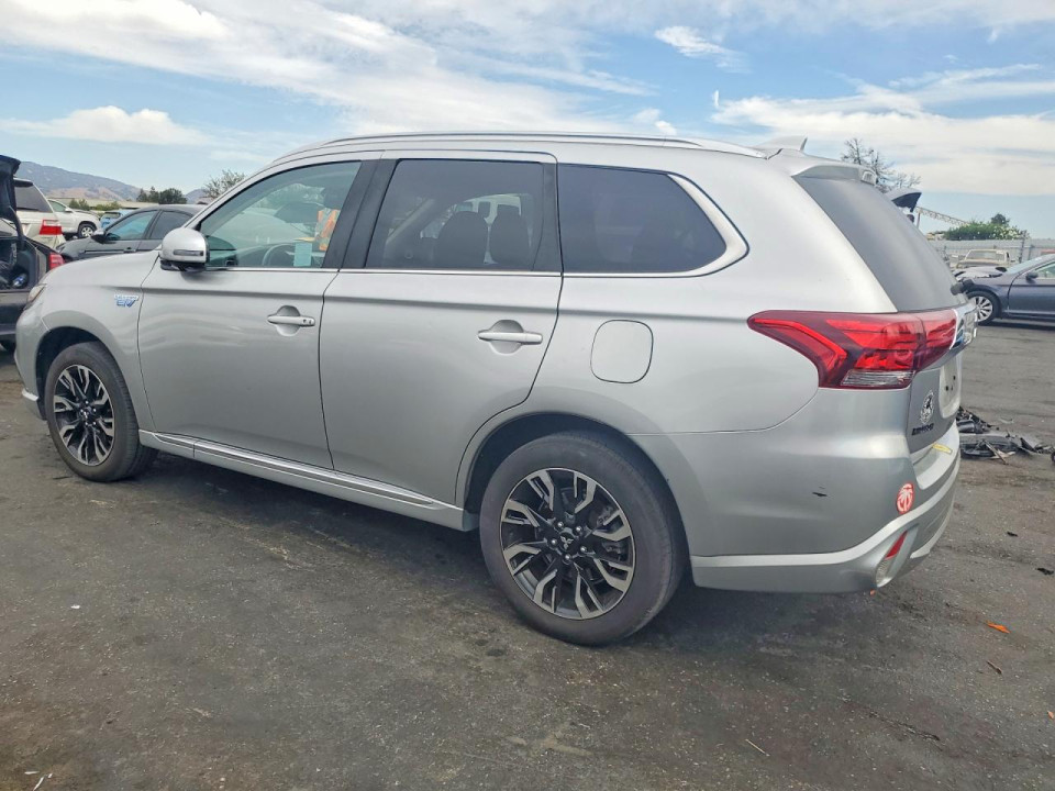 Mitsubishi OUTLANDER 2018 — Copart