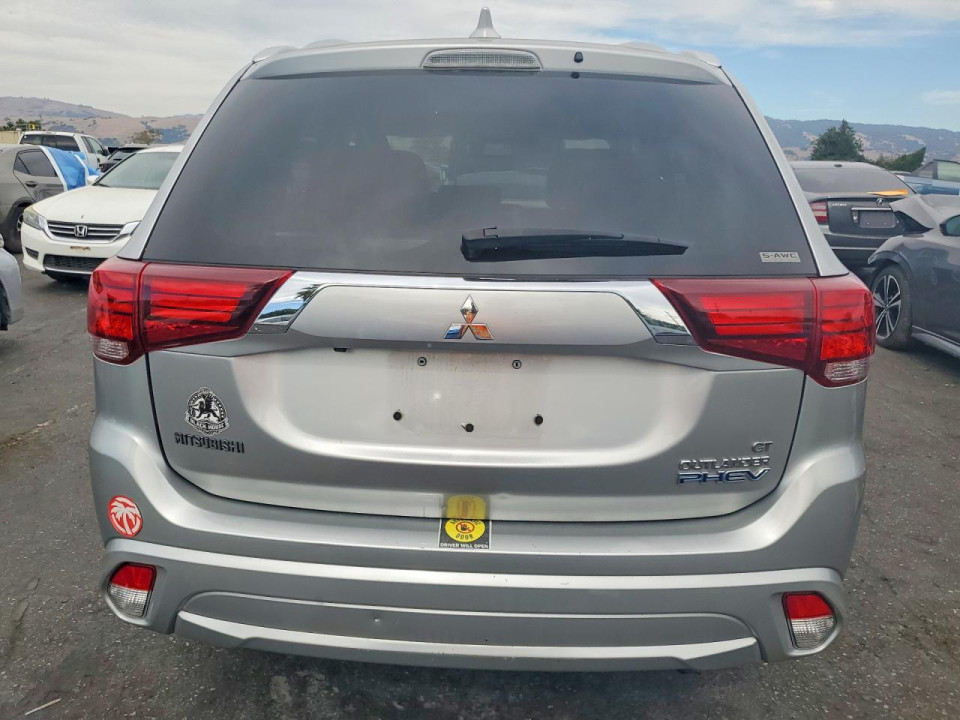 Mitsubishi OUTLANDER 2018 — Copart