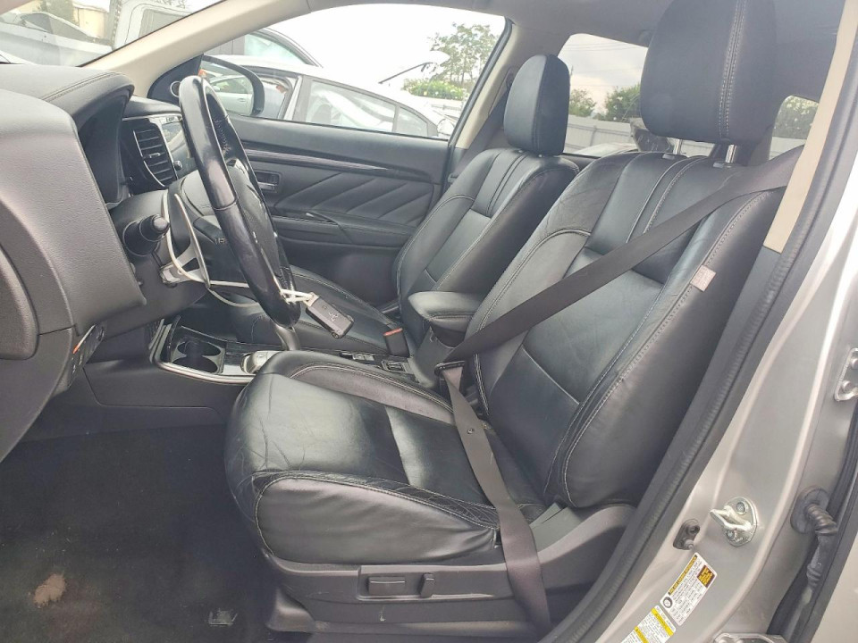 Mitsubishi OUTLANDER 2018 — Copart